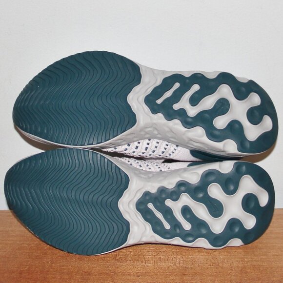Nike React Phantom Run Flyknit 2 Platinum Tint Teal Womens 8.5 - Picture 6 of 6